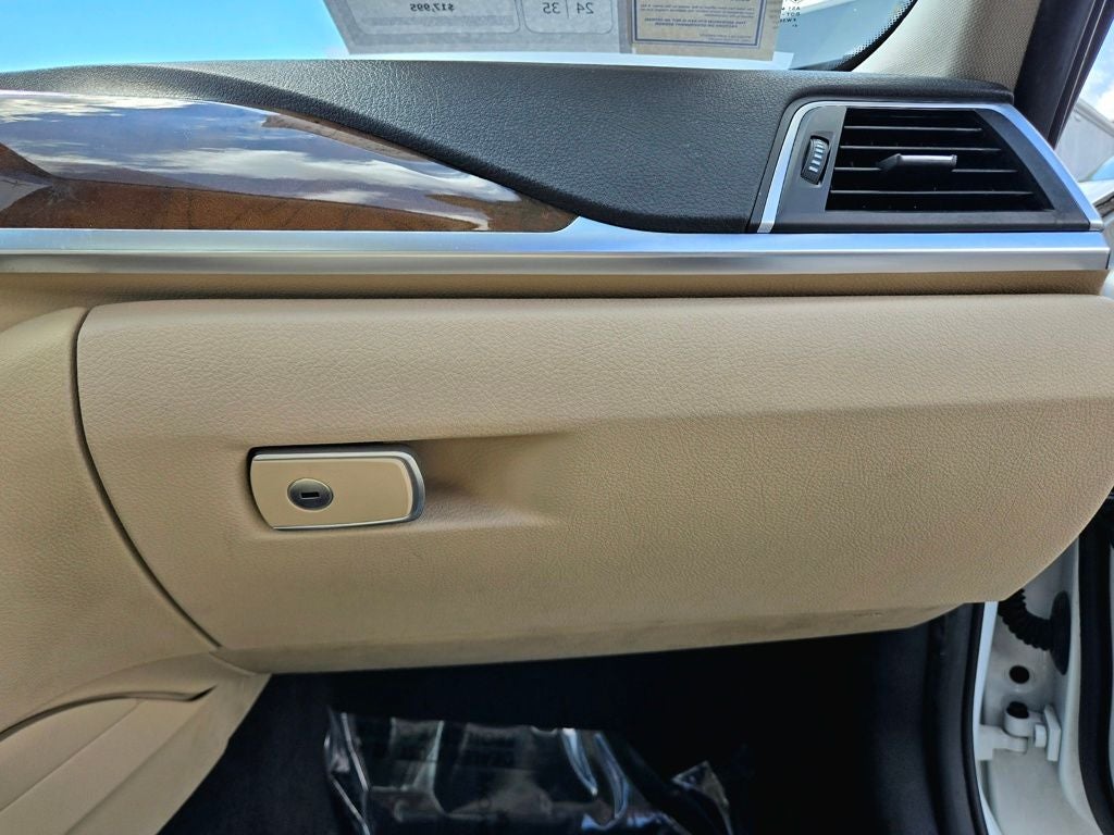 2018 BMW 3 Series 320i