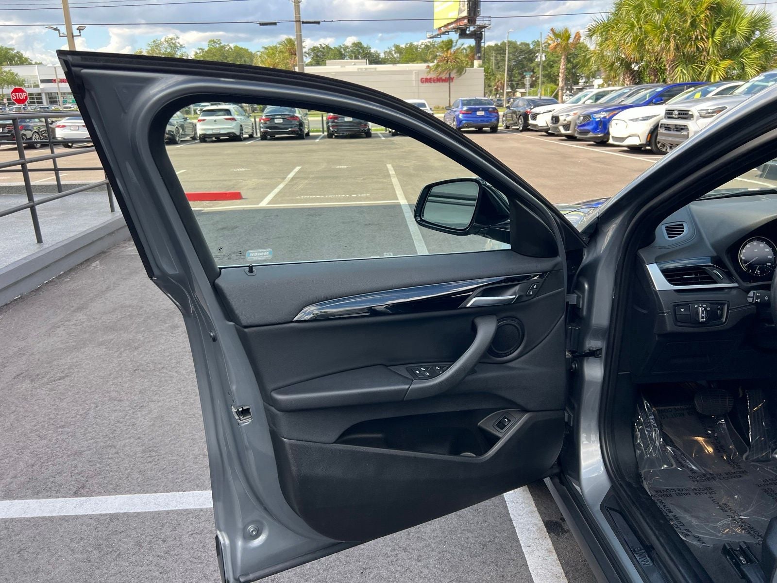 2023 BMW X2 sDrive28i