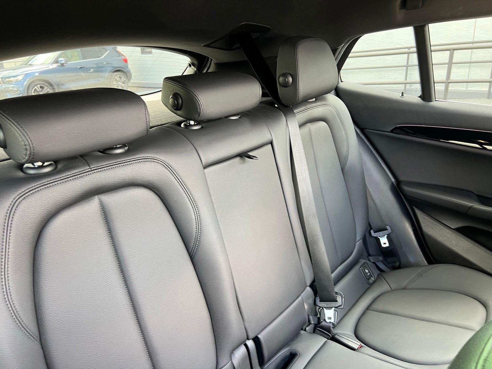 2023 BMW X2 sDrive28i
