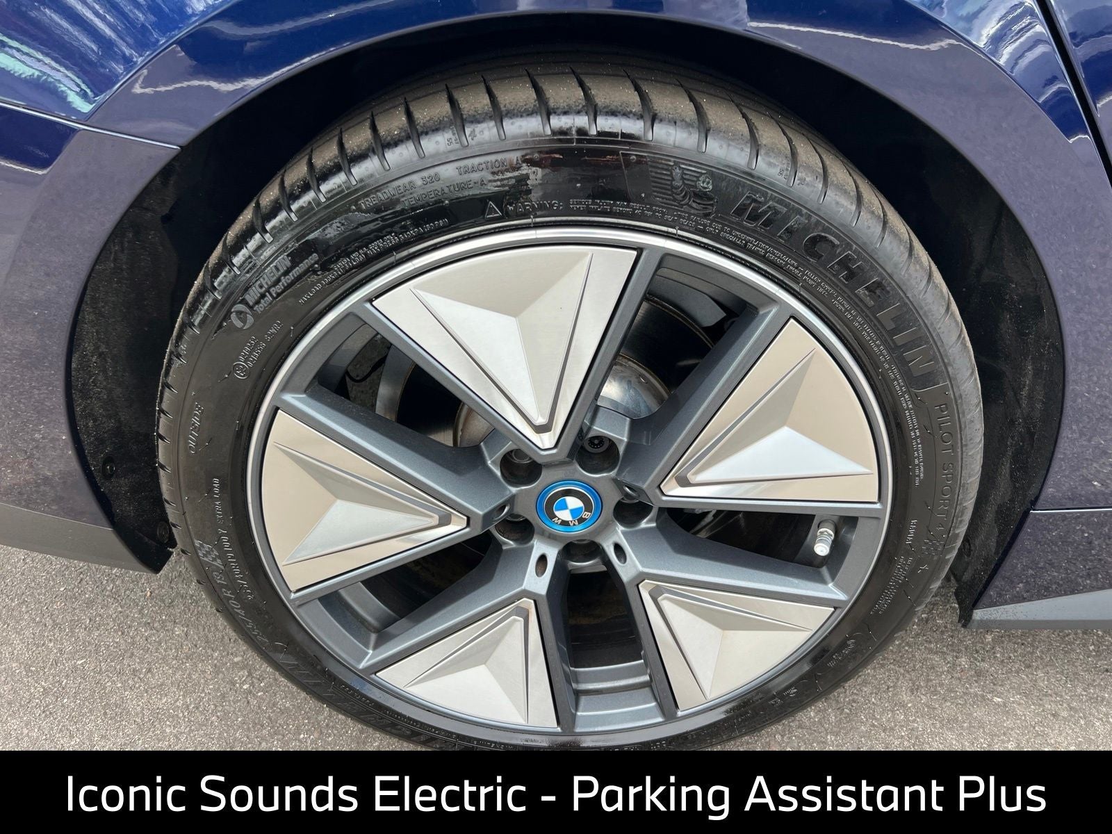2023 BMW i4 eDrive35