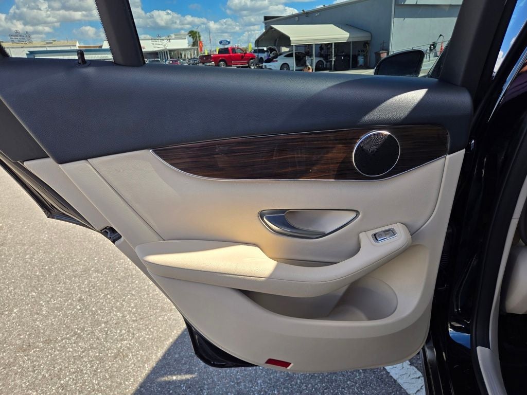 2019 Mercedes-Benz GLC GLC 300