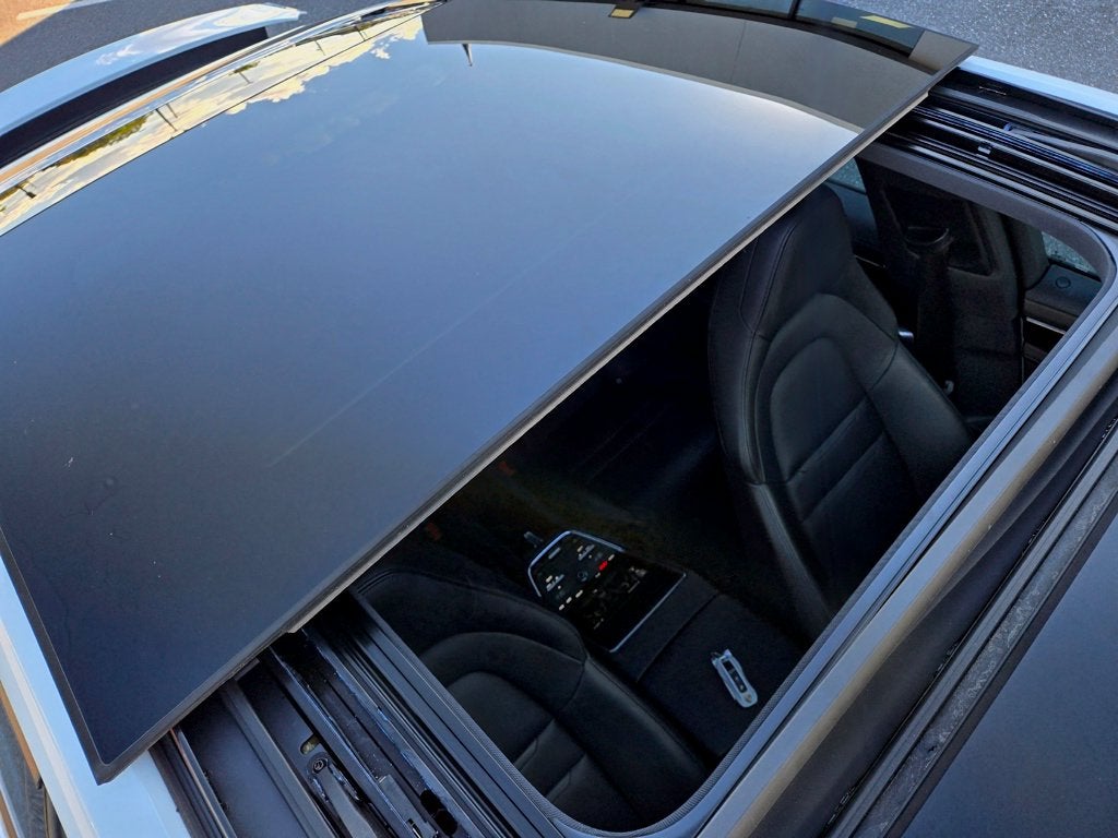2017 Porsche Panamera Base