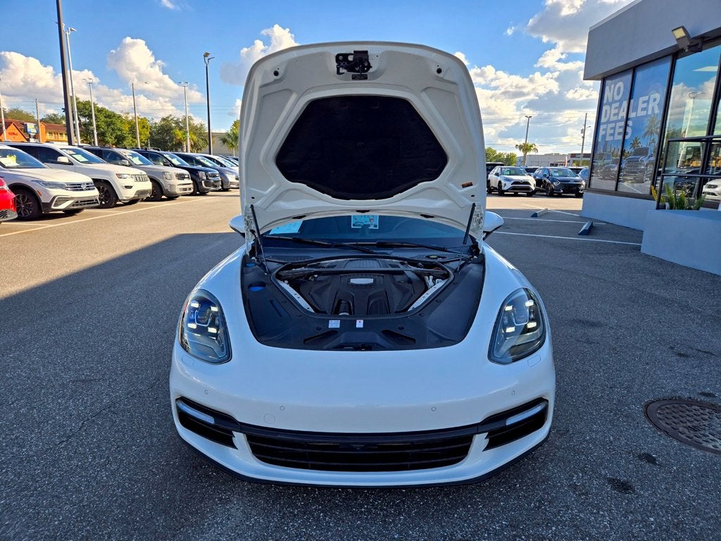 2017 Porsche Panamera Base