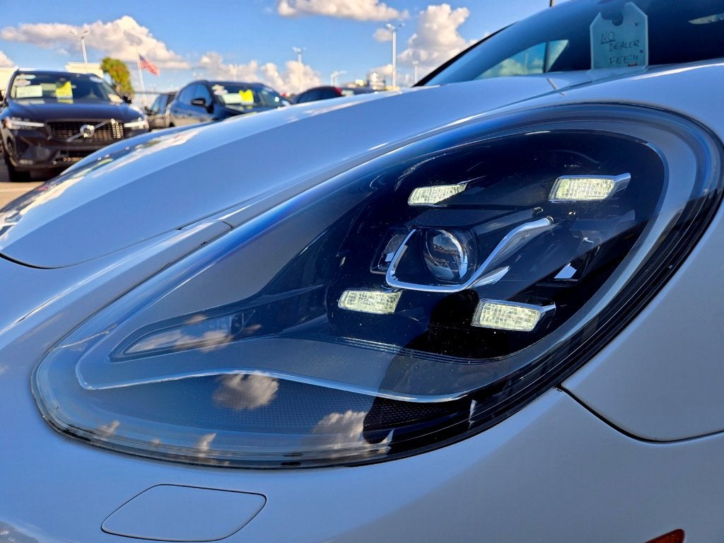 2017 Porsche Panamera Base