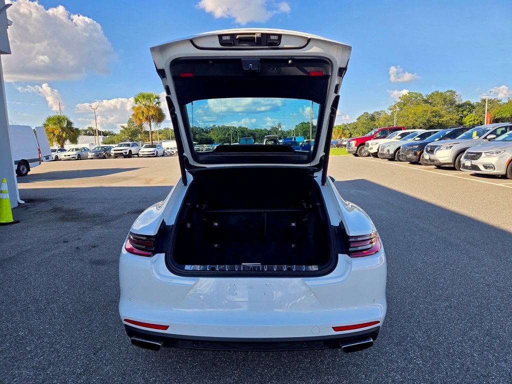 2017 Porsche Panamera Base