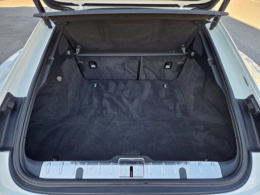 2017 Porsche Panamera Base