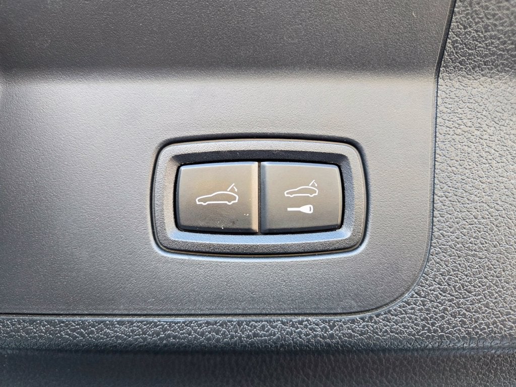 2017 Porsche Panamera Base