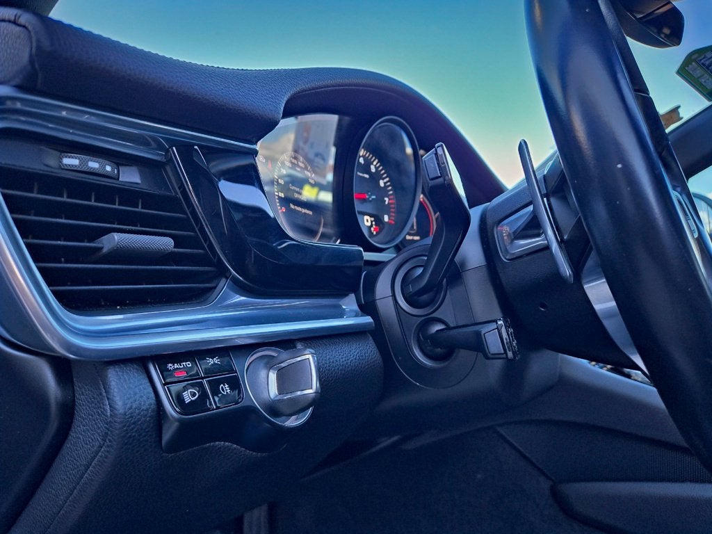 2017 Porsche Panamera Base