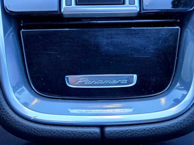 2017 Porsche Panamera Base