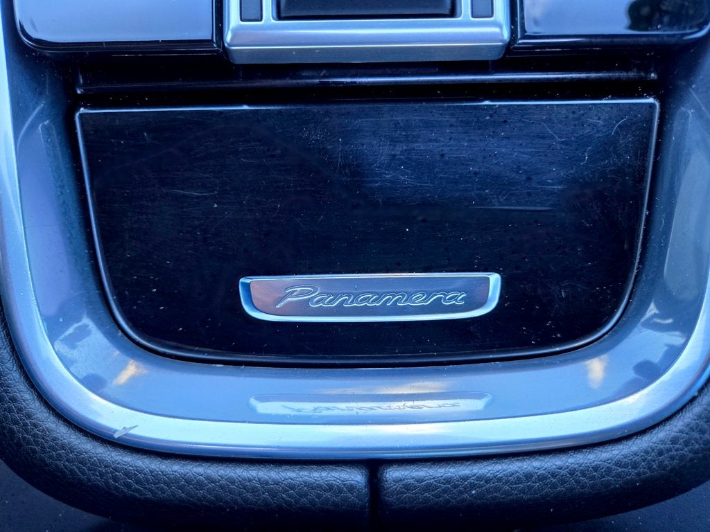 2017 Porsche Panamera Base