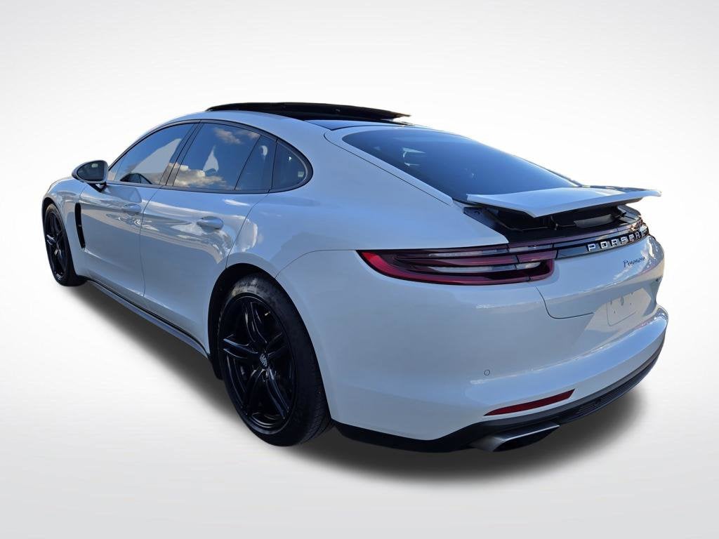 2017 Porsche Panamera Base
