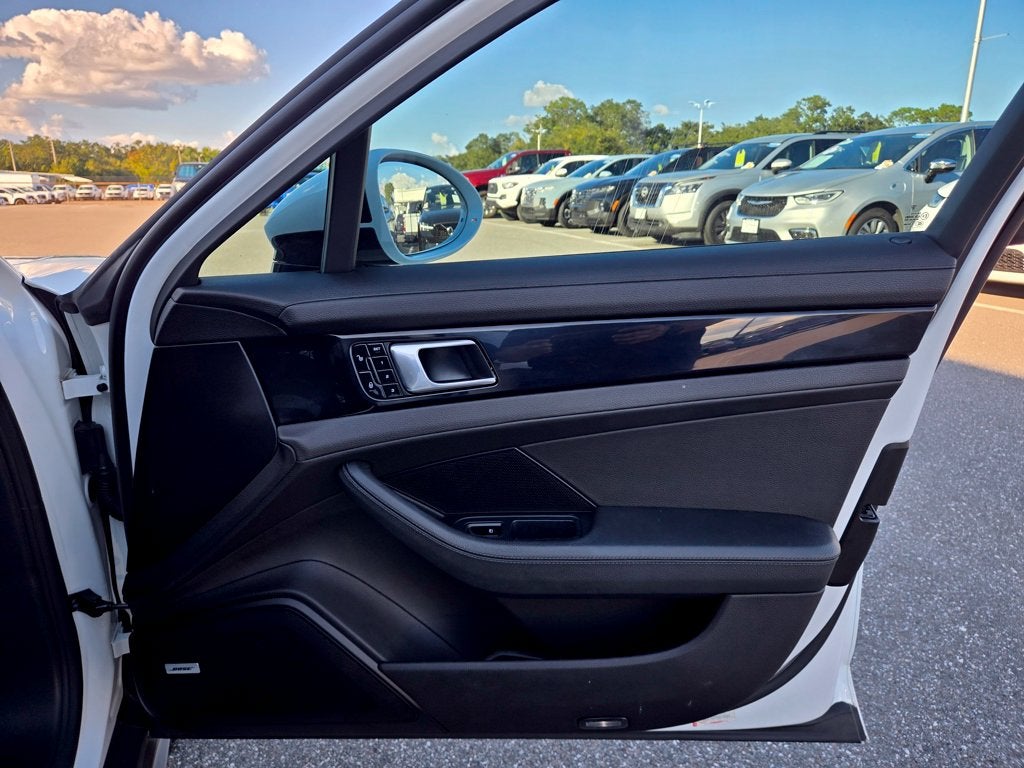 2017 Porsche Panamera Base