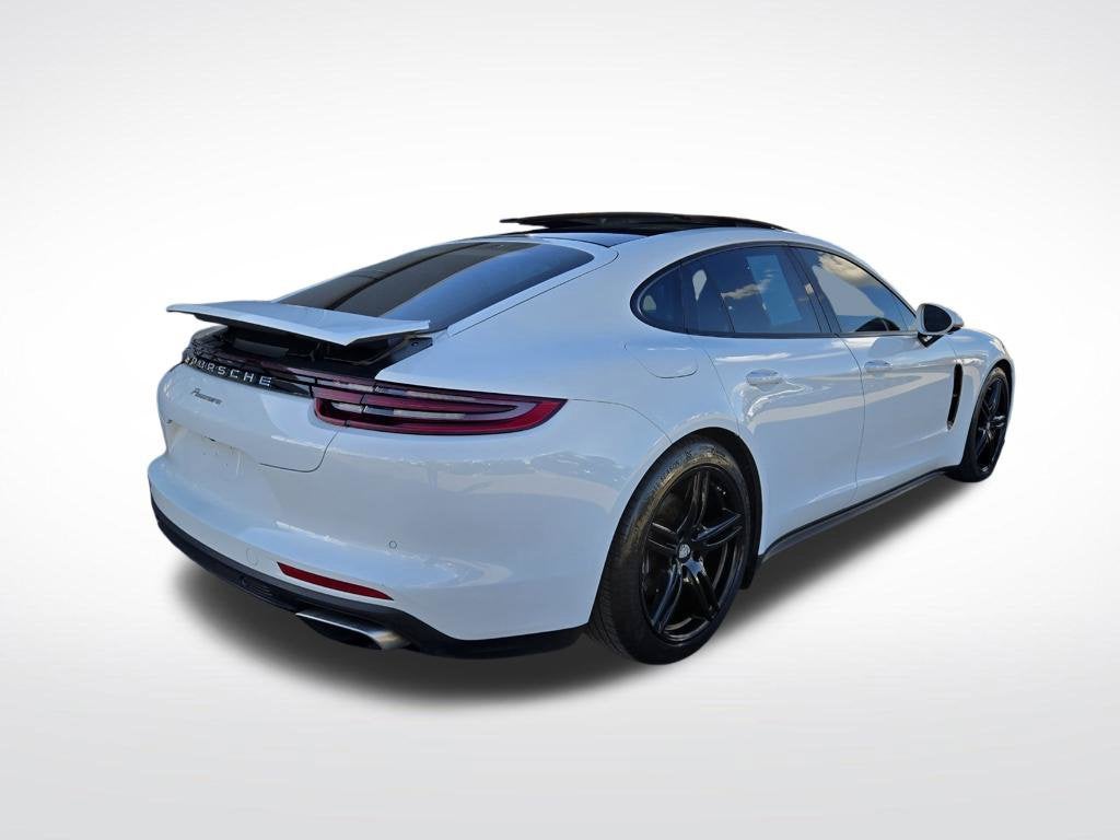 2017 Porsche Panamera Base