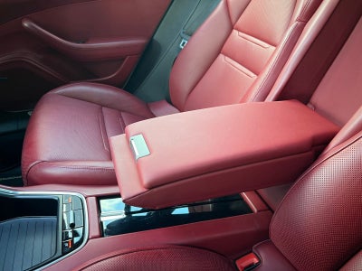 2018 Porsche Panamera 4S