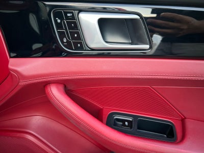 2018 Porsche Panamera 4S