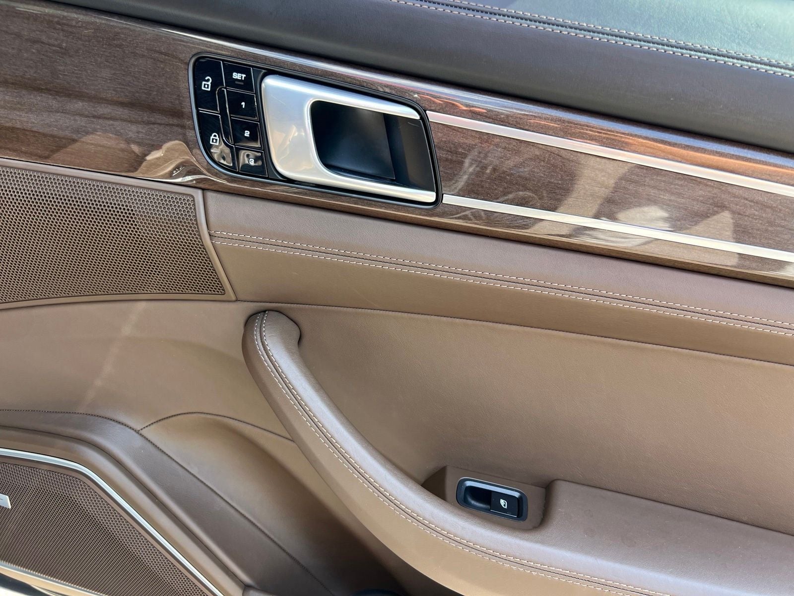 2020 Porsche Panamera E-Hybrid 4 Executive