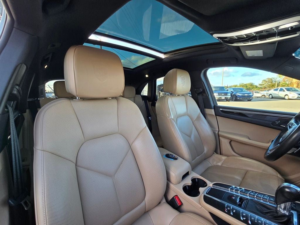 2020 Porsche Macan S