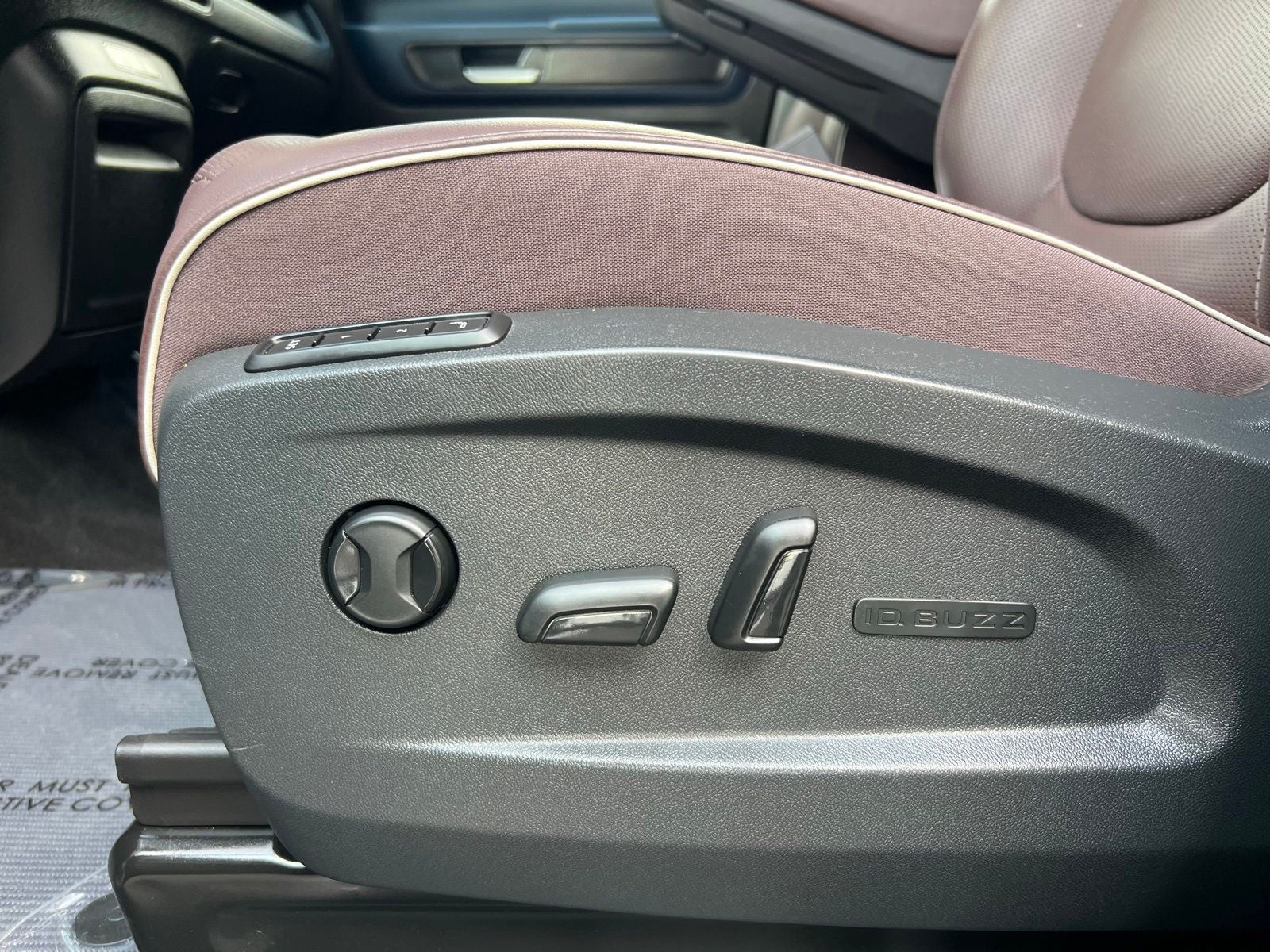 2025 Volkswagen ID. Buzz Pro S