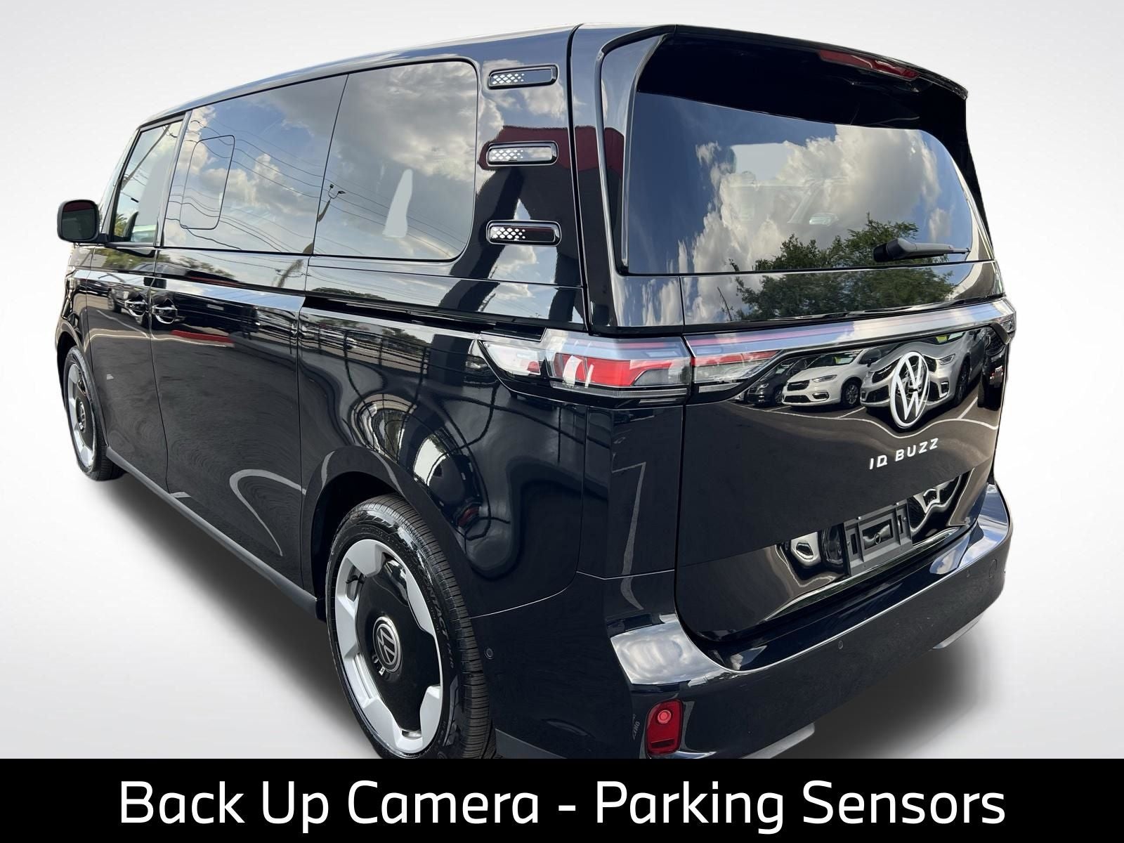 2025 Volkswagen ID. Buzz Pro S