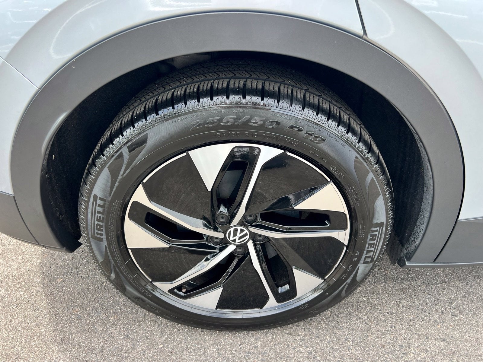 2022 Volkswagen ID.4 Pro