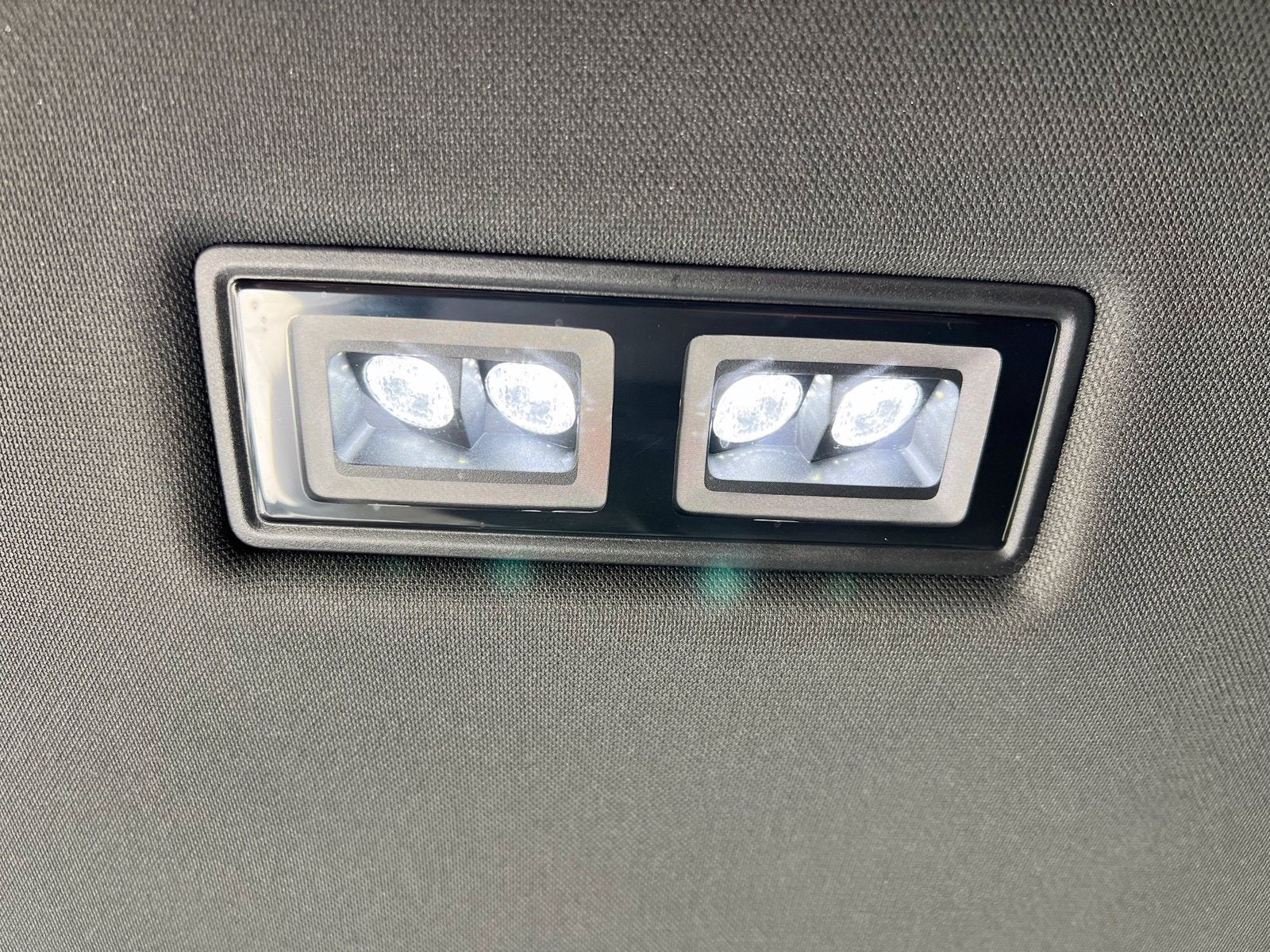 2022 Volkswagen ID.4 Pro