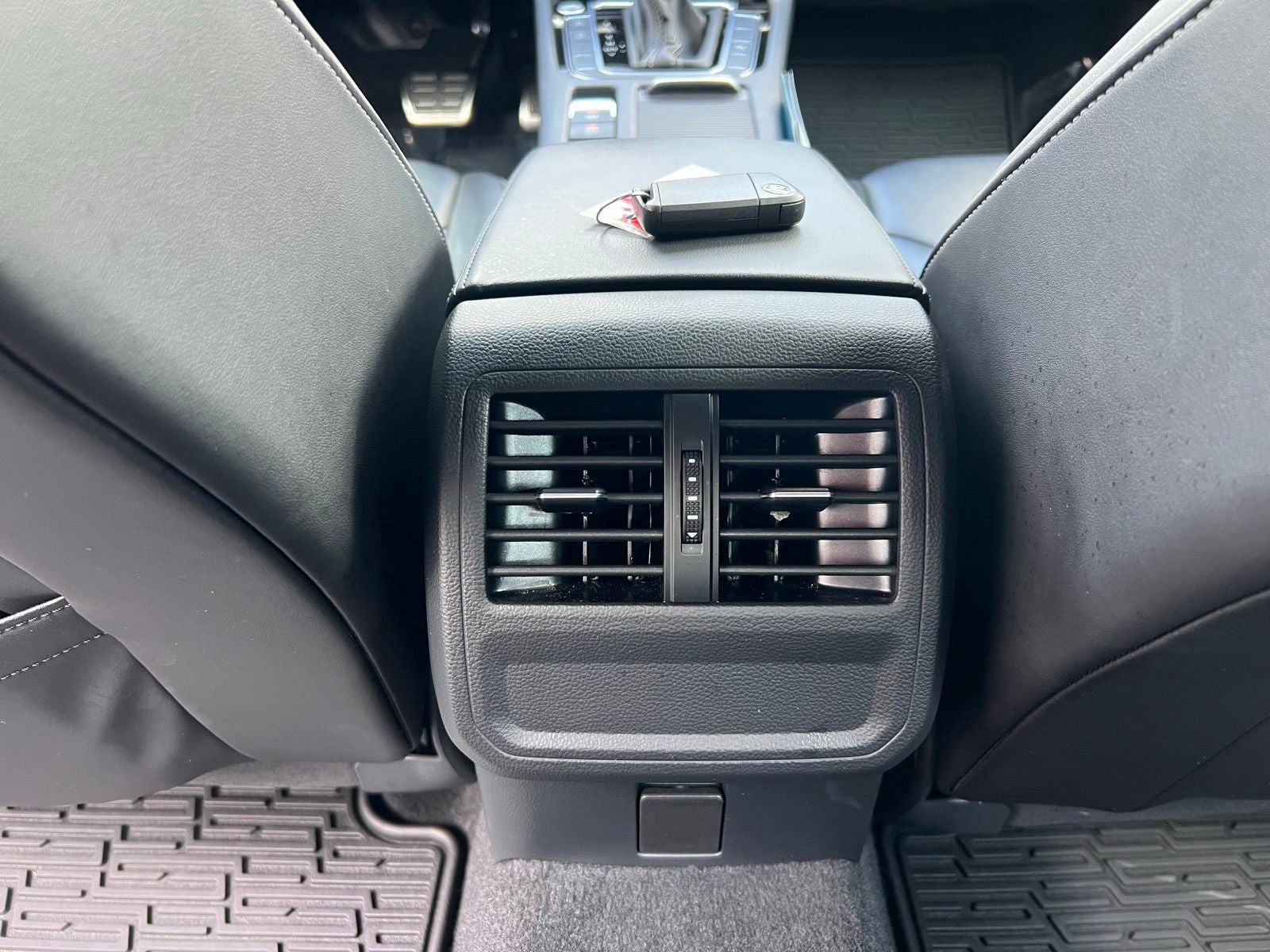 2023 Volkswagen Arteon 2.0T SEL R-Line