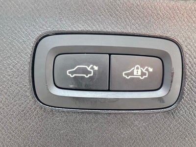 2020 Volvo XC90 T5 Momentum