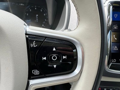 2020 Volvo XC90 T5 Momentum
