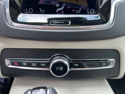 2020 Volvo XC90 T5 Momentum