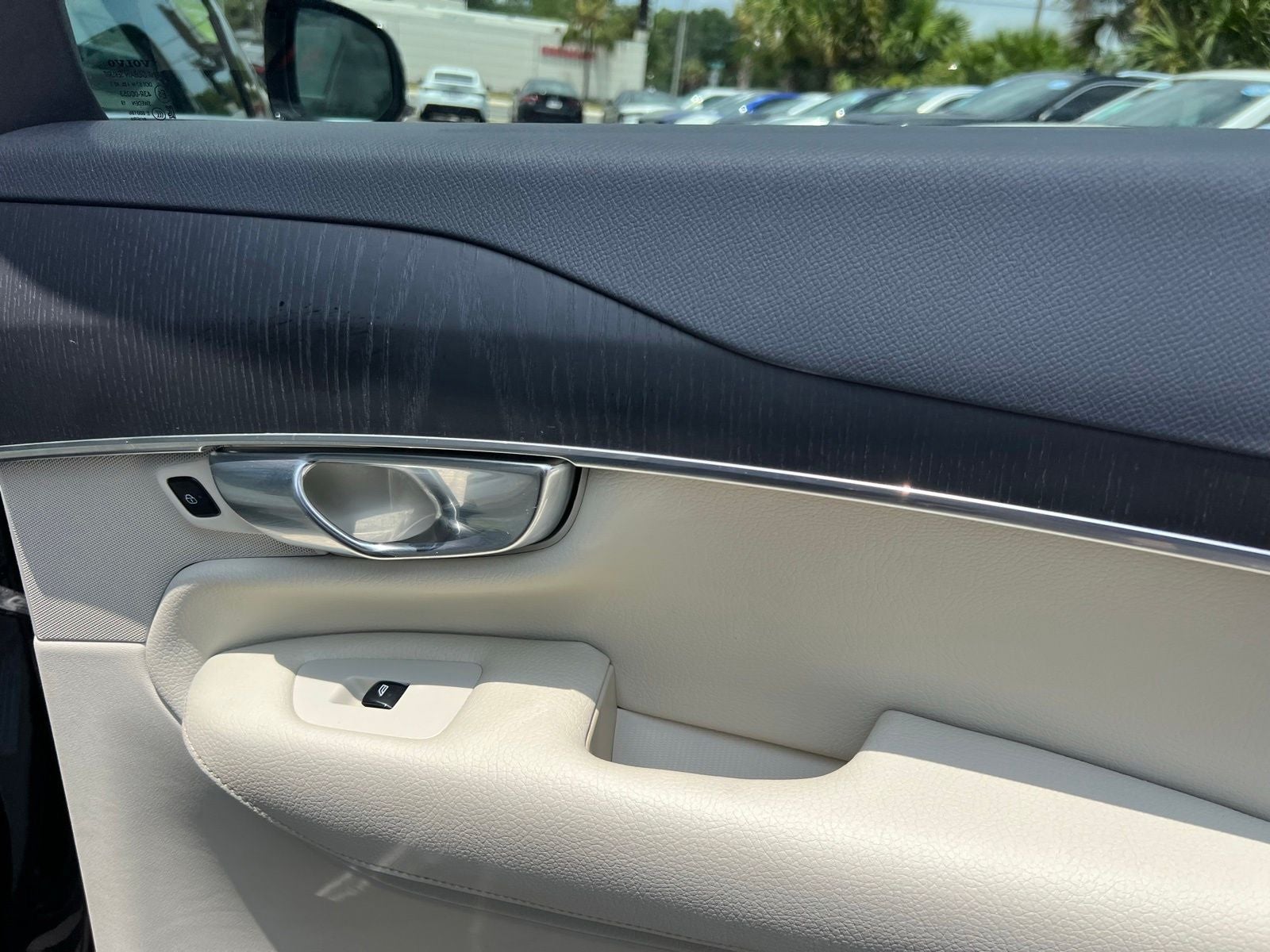 2020 Volvo XC90 T5 Momentum