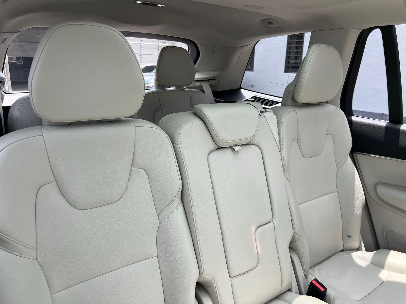 2020 Volvo XC90 T5 Momentum