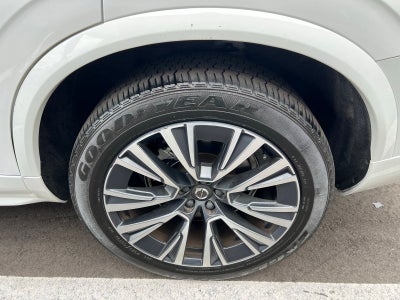 2022 Volvo XC90 T5 Momentum