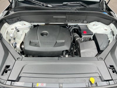 2022 Volvo XC90 T5 Momentum