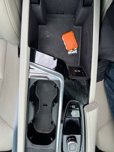 2022 Volvo XC90 T5 Momentum