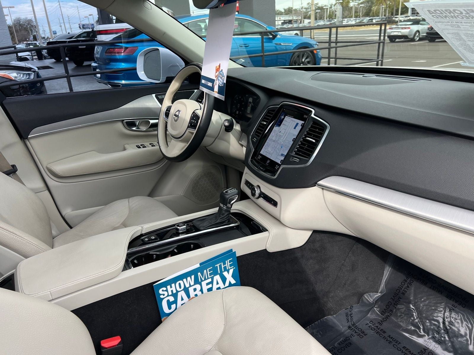 2022 Volvo XC90 T5 Momentum