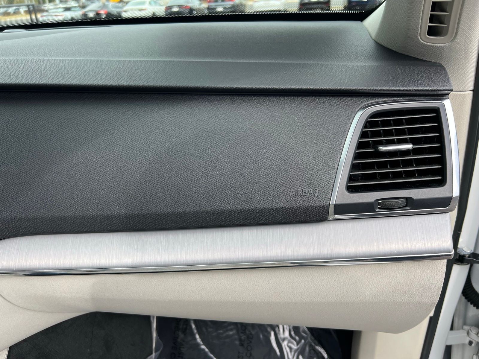 2022 Volvo XC90 T5 Momentum