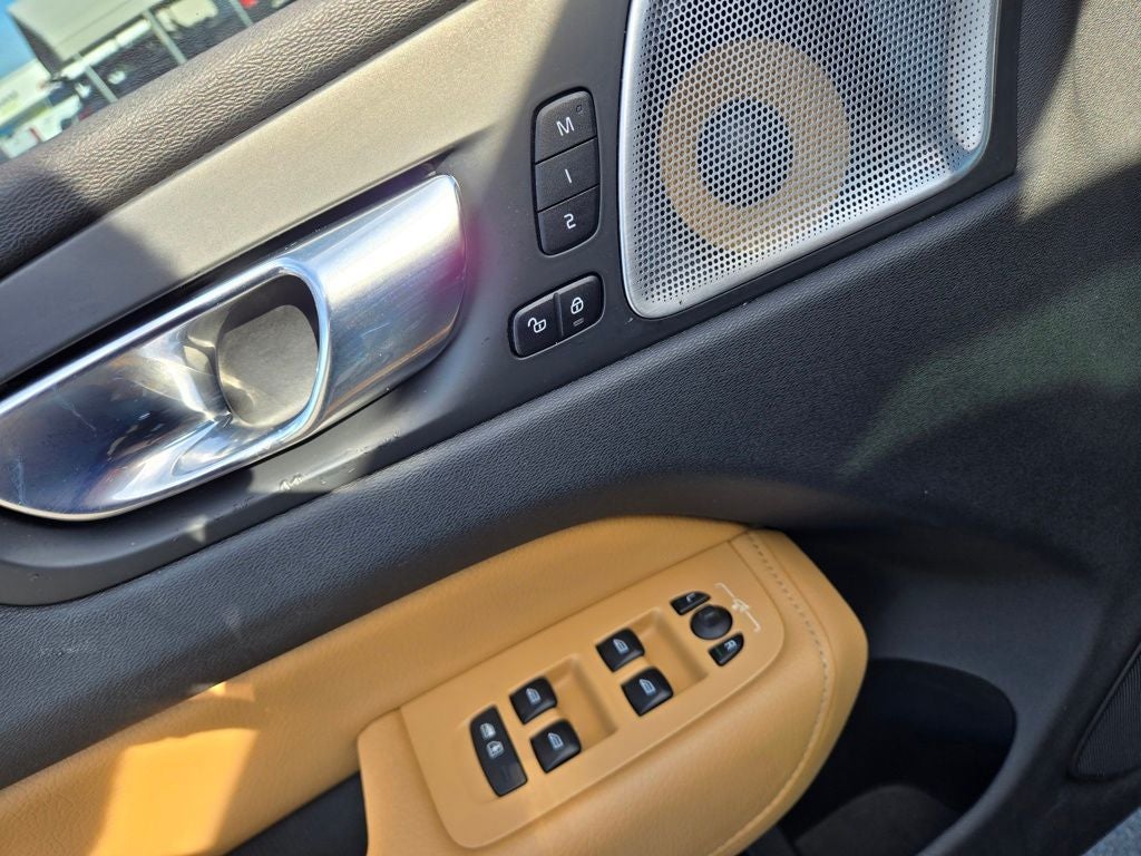 2020 Volvo XC60 T5 Inscription