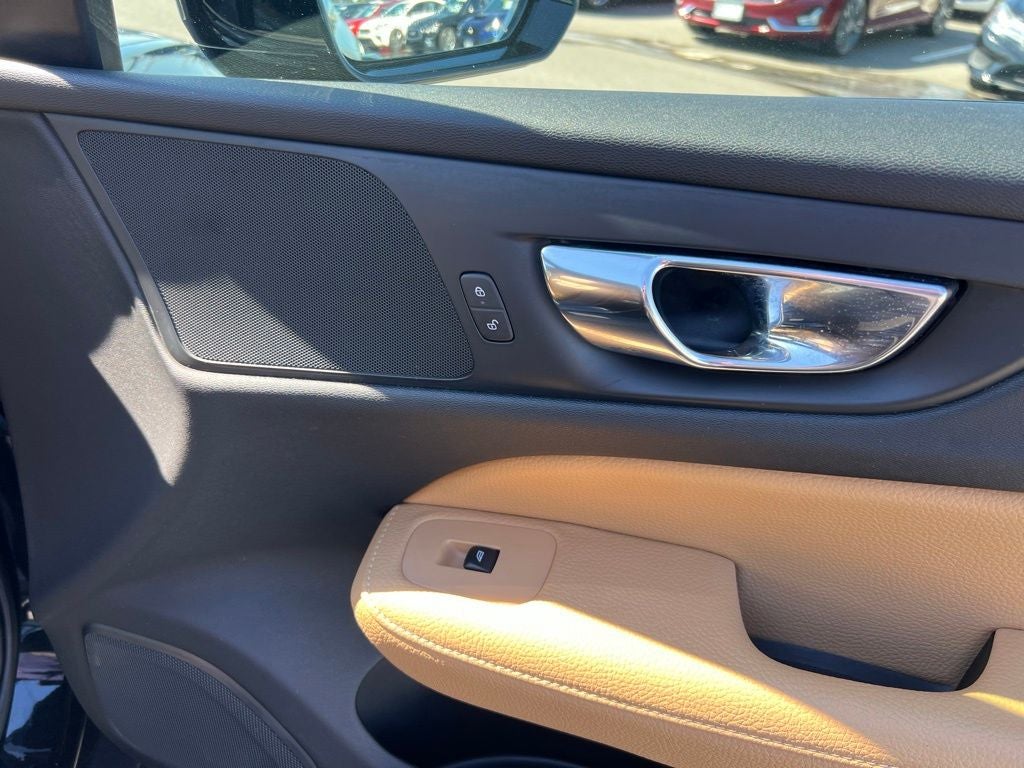 2020 Volvo V60 Cross Country T5