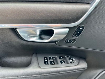 2020 Volvo V90 Cross Country T6 AWD