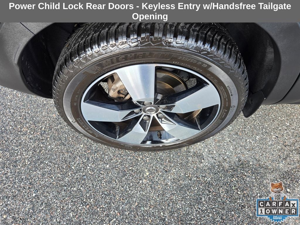 2019 Volvo XC40 Momentum