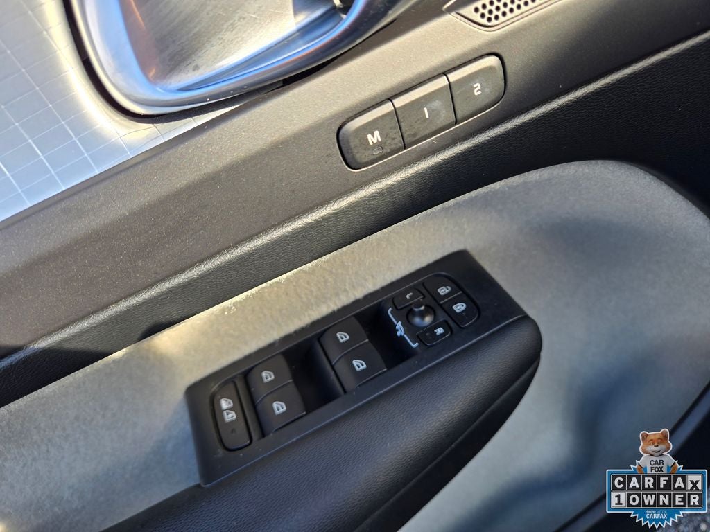 2019 Volvo XC40 Momentum