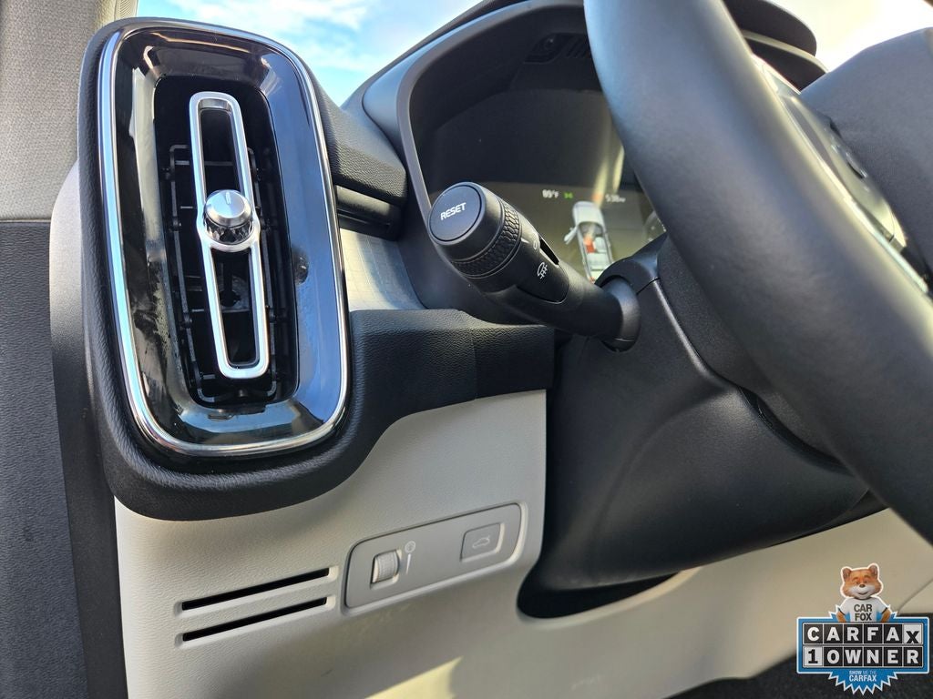 2019 Volvo XC40 Momentum