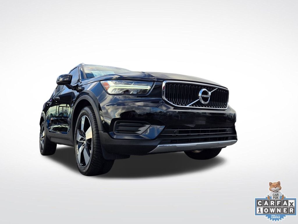 2019 Volvo XC40 Momentum