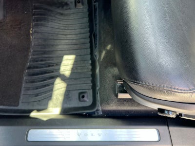 2023 Volvo XC90 B5 Core