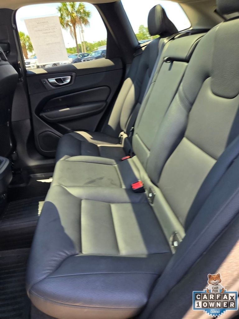 2024 Volvo XC60 B5 Plus Dark Theme