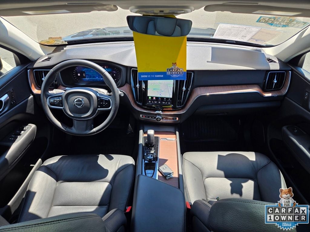 2024 Volvo XC60 B5 Plus Dark Theme