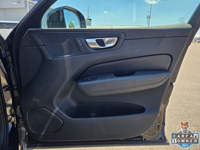 2024 Volvo XC60 B5 Plus Dark Theme