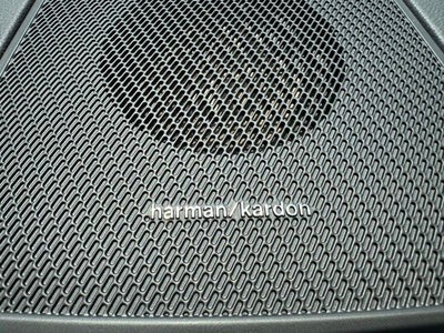 2024 Volvo XC60 B5 Ultimate Dark Theme