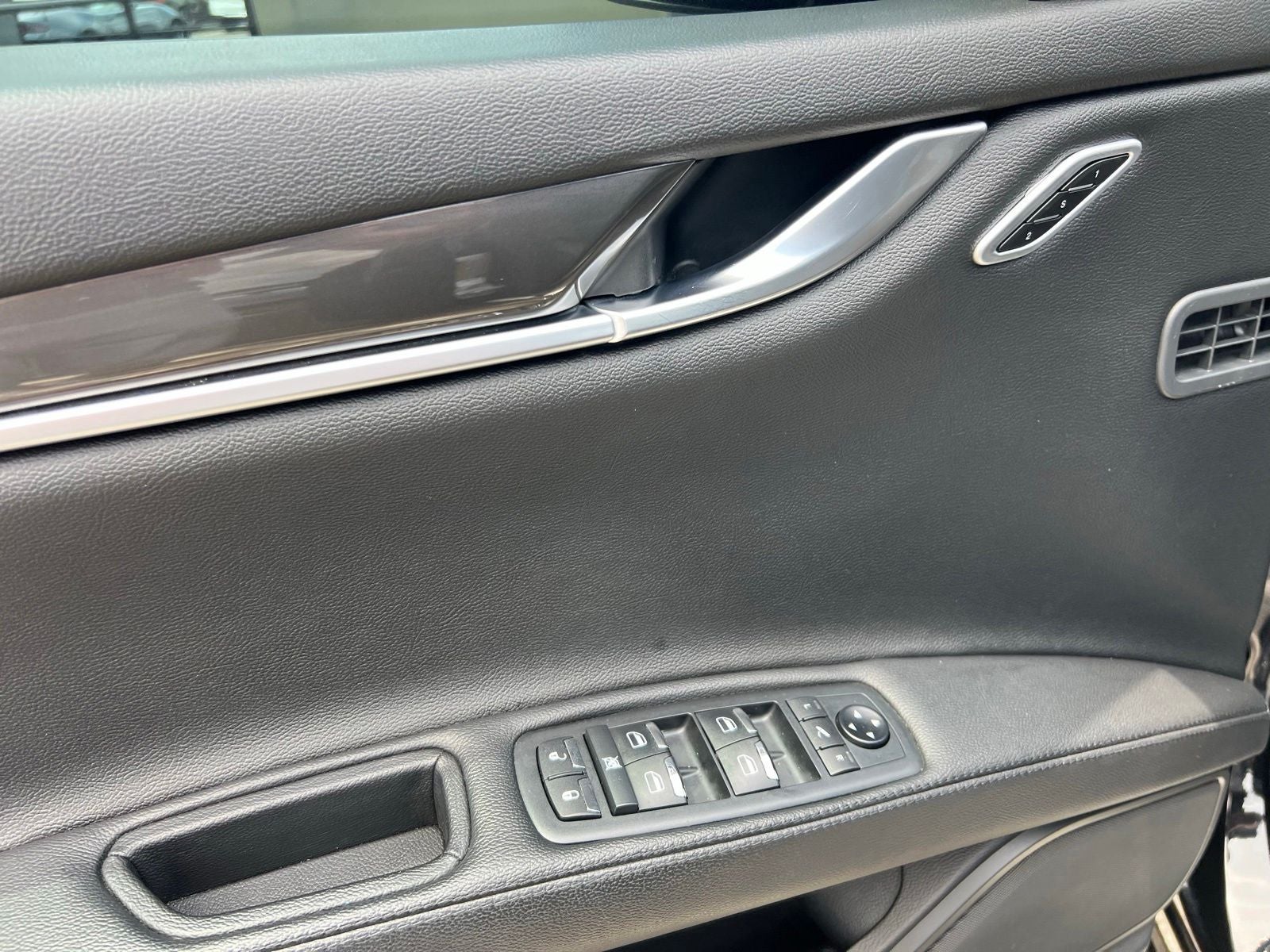 2019 Maserati Ghibli Base